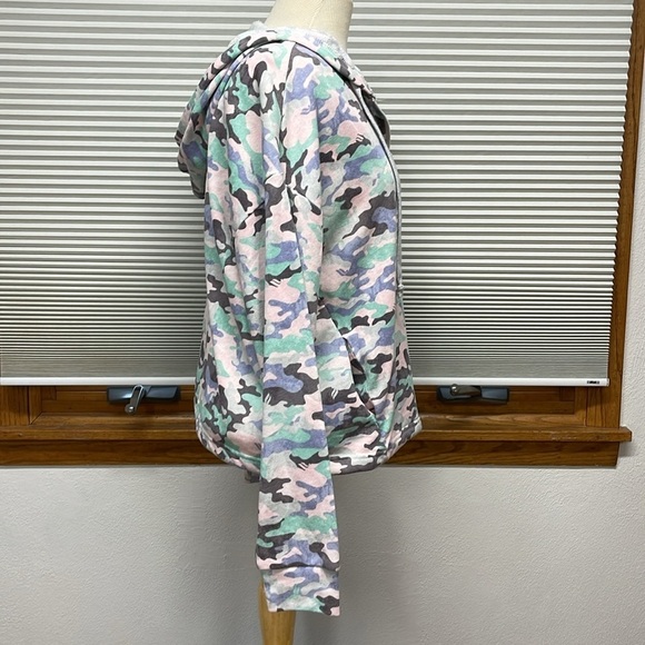 Fabletics Pink Teal Camo Hallie Cinchable Half Zip Hoodie Sweatshirt Small - Picture 5 of 12